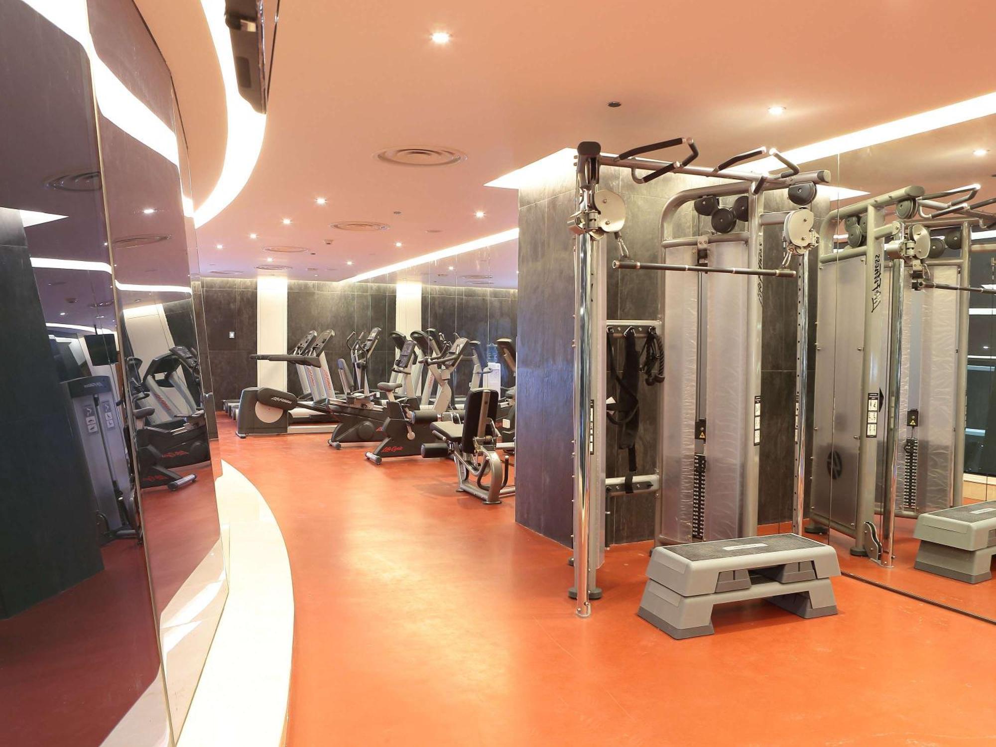 Novotel Jazan Exterior photo The gym at the hotel