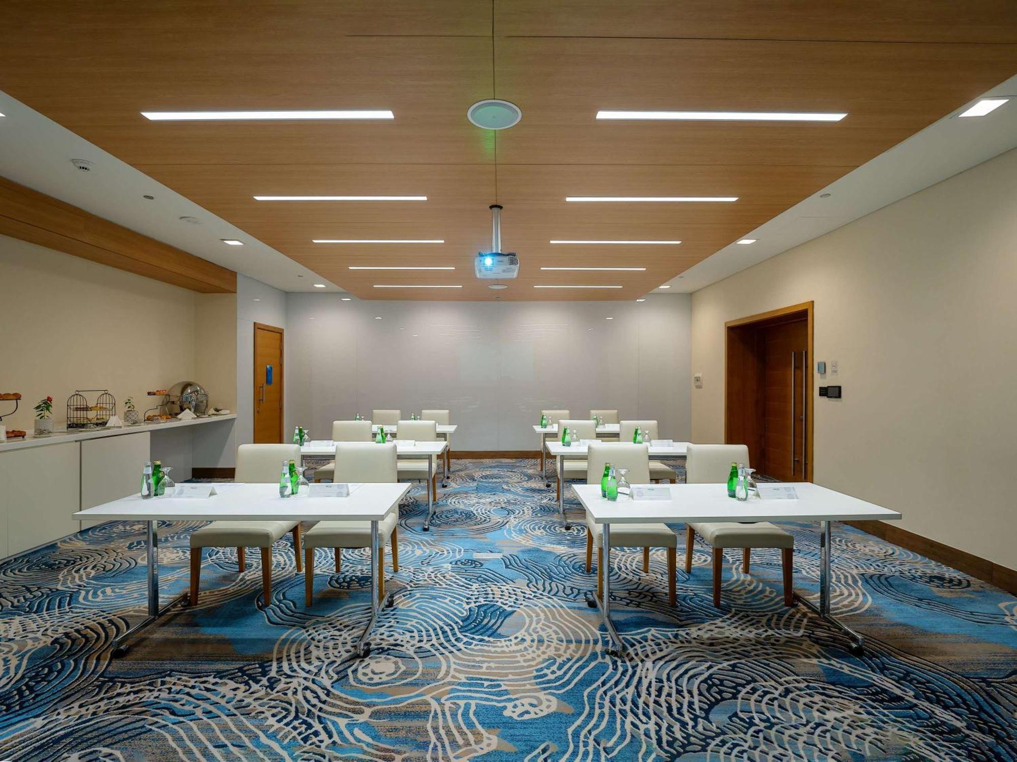 Novotel Jazan Exterior photo Meeting room